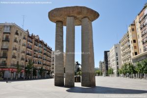 Foto Monolito en la Plaza de Dalí 10