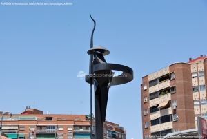 Foto Escultura Don Quijote en Vía Complutense 1