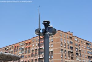 Foto Escultura Don Quijote en Vía Complutense 14