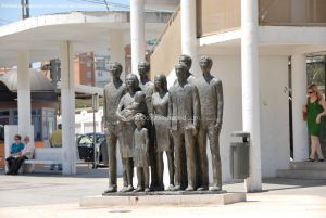 Foto Escultura Homenaje a las Víctimas del 11M de Alcala de Henares 9