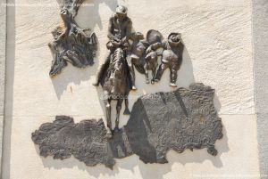Foto Escultura a Miguel de Cervantes 3