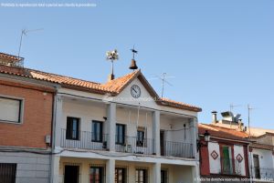 Foto Antiguo Ayuntamiento de Navas del Rey 2