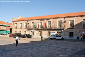 Foto Ayuntamiento de Navas del Rey 2