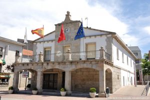 Foto Plaza de la Constitución de Galapagar 16