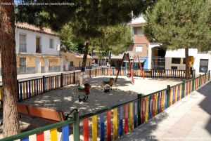 Foto Parque Infantil en Plaza del Beso 3