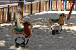 Foto Parque Infantil en Plaza del Beso 4