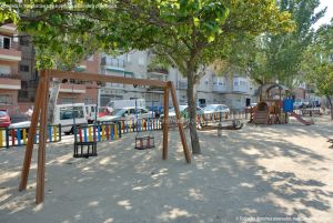 Foto Parque infantil Avenida de los Reyes Católicos 5