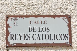 Foto Calle de los Reyes Católicos 1