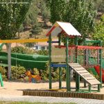 Foto Parque infantil junto al Ayuntamiento de Valdemaqueda 2