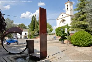 Foto Plaza de la Iglesia de Villaviciosa de Odon 8