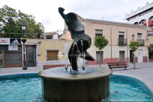 Foto Fuente y Escultura Plaza de España 5