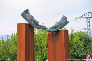 Foto Escultura Amistad de Guadarrama 2