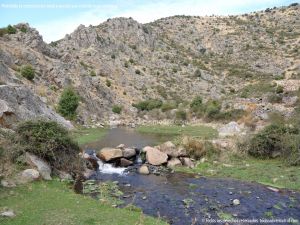 Foto Piscinas naturales y Zona de baño en el Río Aceña 2