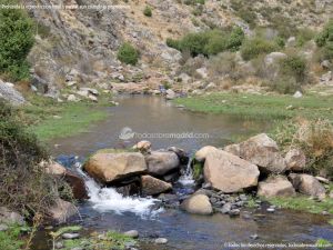 Foto Piscinas naturales y Zona de baño en el Río Aceña 3