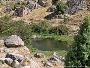Foto Piscinas naturales y Zona de baño en el Río Aceña 44