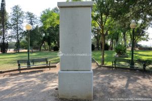 Foto Monumento Homenaje a los Colonos del Real Cortijo de San Isidro 11