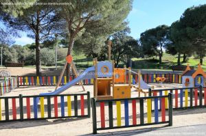 Foto Parque Infantil y de Ejercicios en el Monte del Pilar 3